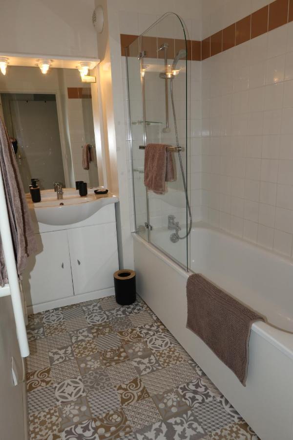 Charmant 2 Pieces Proche D Honfleur, Piscine En Saison, Parking Gratuit, Wifi Équemauville Exterior foto